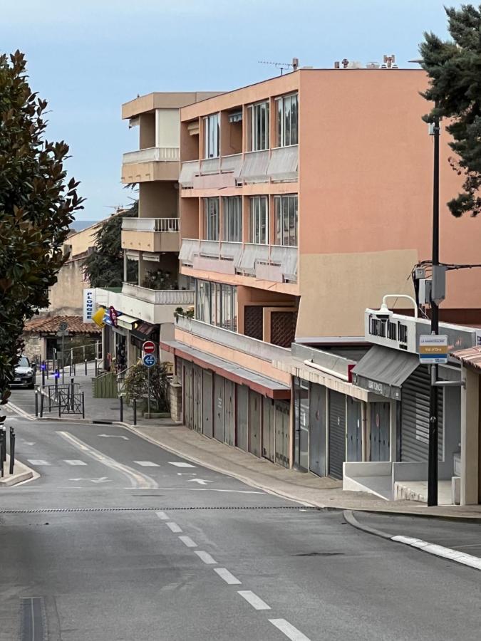 Magnifique Appartement à Cassis,Parking,2 pas du Port Exterior foto